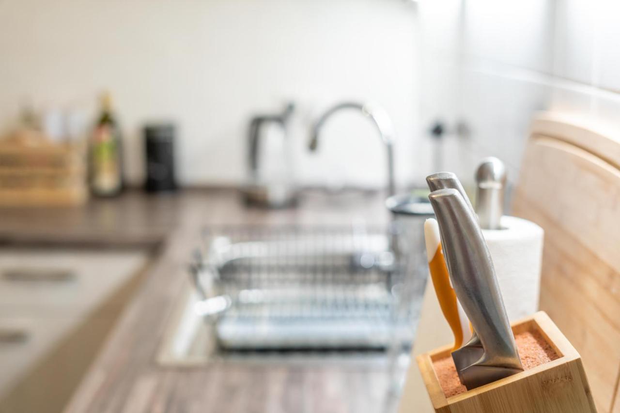 2 Bedroom 65Qm - Kitchen - Central - Netflix Magdeburg Zewnętrze zdjęcie
