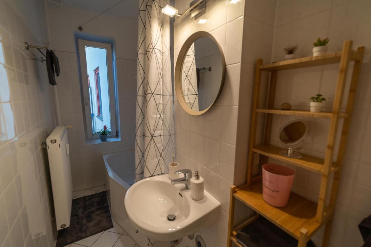 2 Bedroom 65Qm - Kitchen - Central - Netflix Magdeburg Zewnętrze zdjęcie